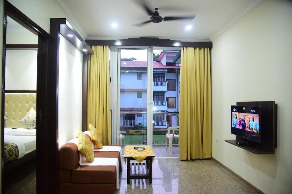 Valentines Retreat Hotel Candolim Exterior photo