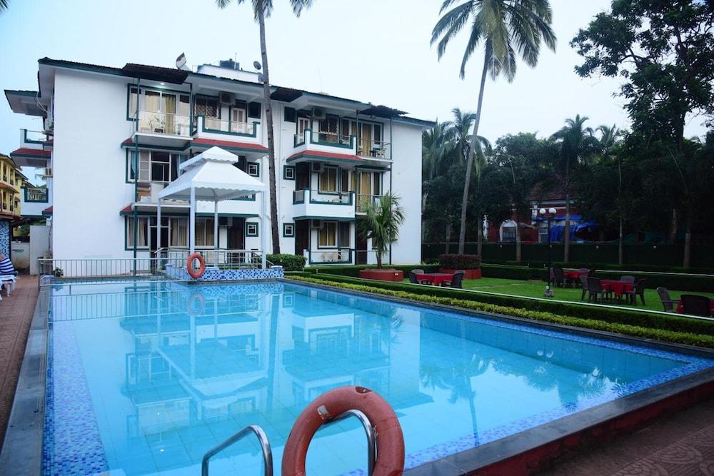 Valentines Retreat Hotel Candolim Exterior photo